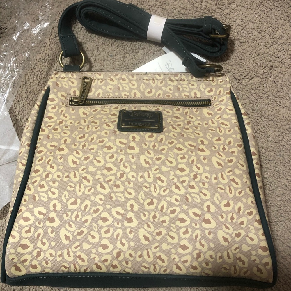 Loungefly Disney Mickey crossbody - Picture 2 of 8